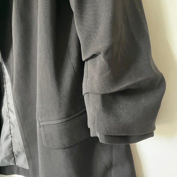 T Tahari Oversized Ruched Sleeve Blazer Black XL - Picture 3 of 6